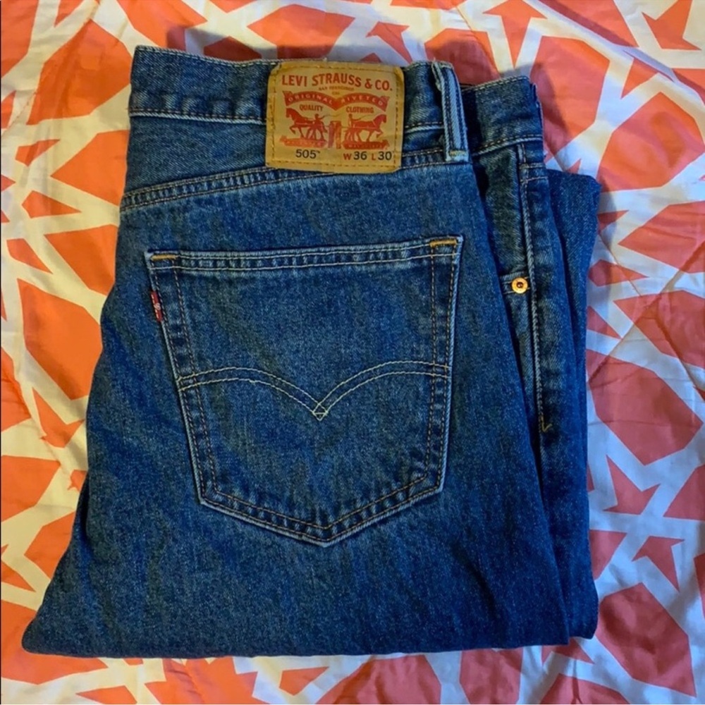 Men Levi’s jeans size 36×30 style 505